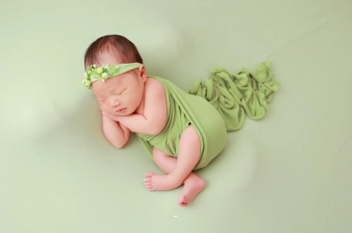 石河子宝宝多大长牙